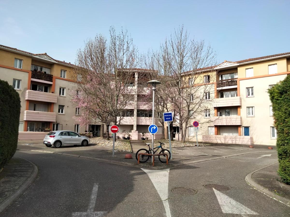 Grand T3 Avec Clim, Parking Et Terrasse Privative - Agen Lägenhet Exteriör bild